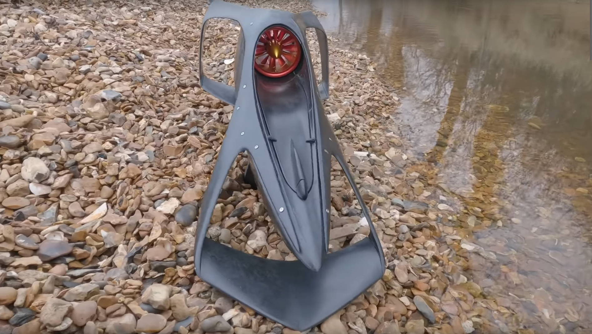 HydraJet RC hydroplaning jetboat