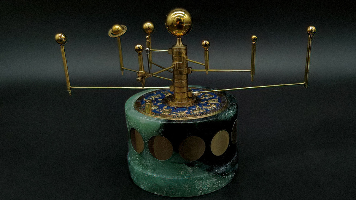 Render of a simple clockwork orrery