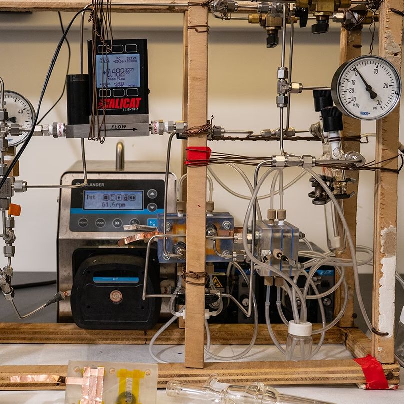 The experimental setup with the gas diffusion electrode (GDE) and the copolymerization steps. (Credit: Caltech)