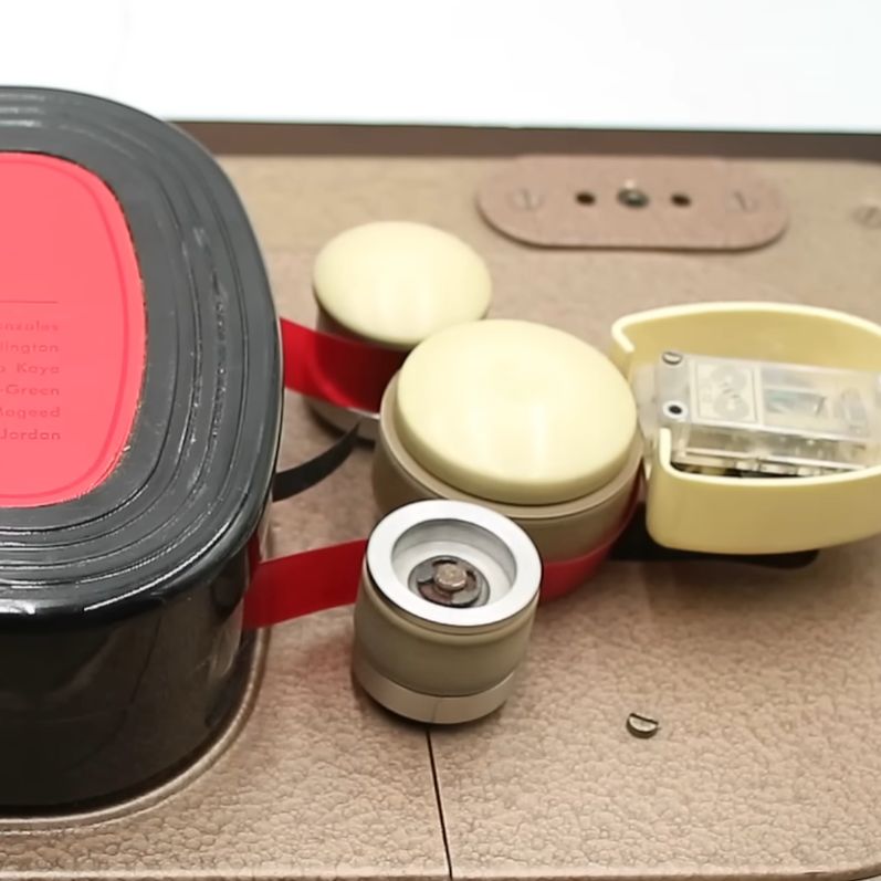 A Tefifon cartridge installed for playback. (Credit: Our Own Devices, YouTube)