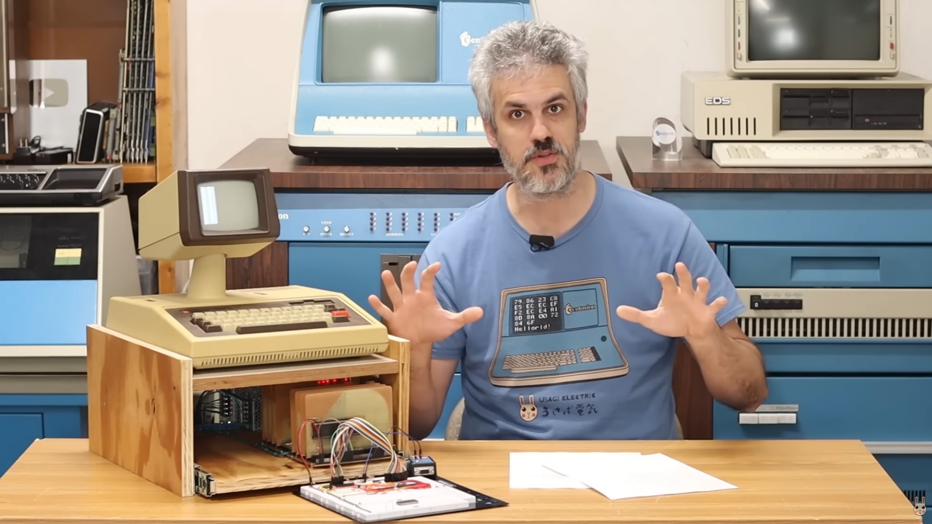 [Usagi Electric] and his home brew computer