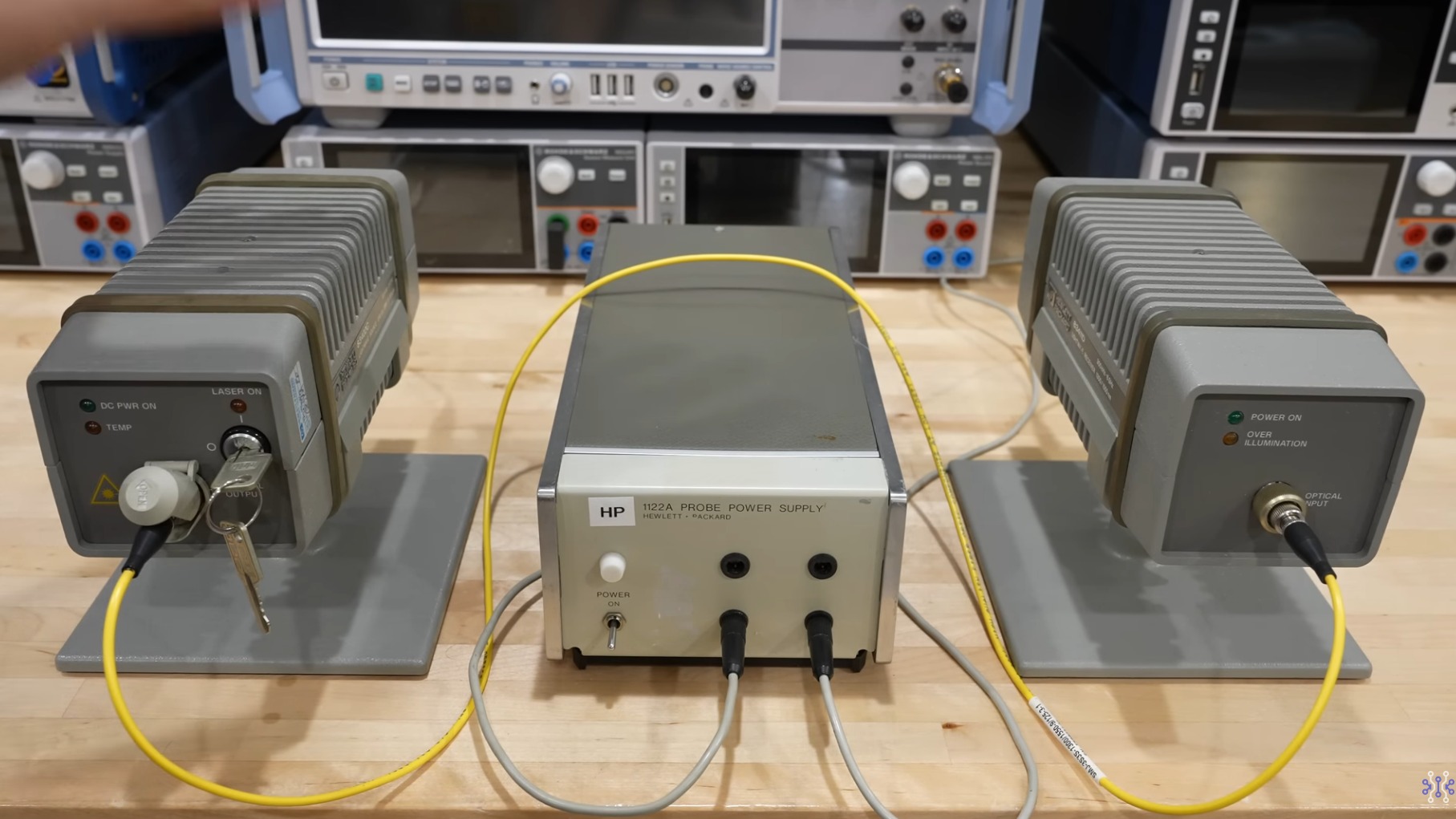 A photo of the transmitter and receiver.