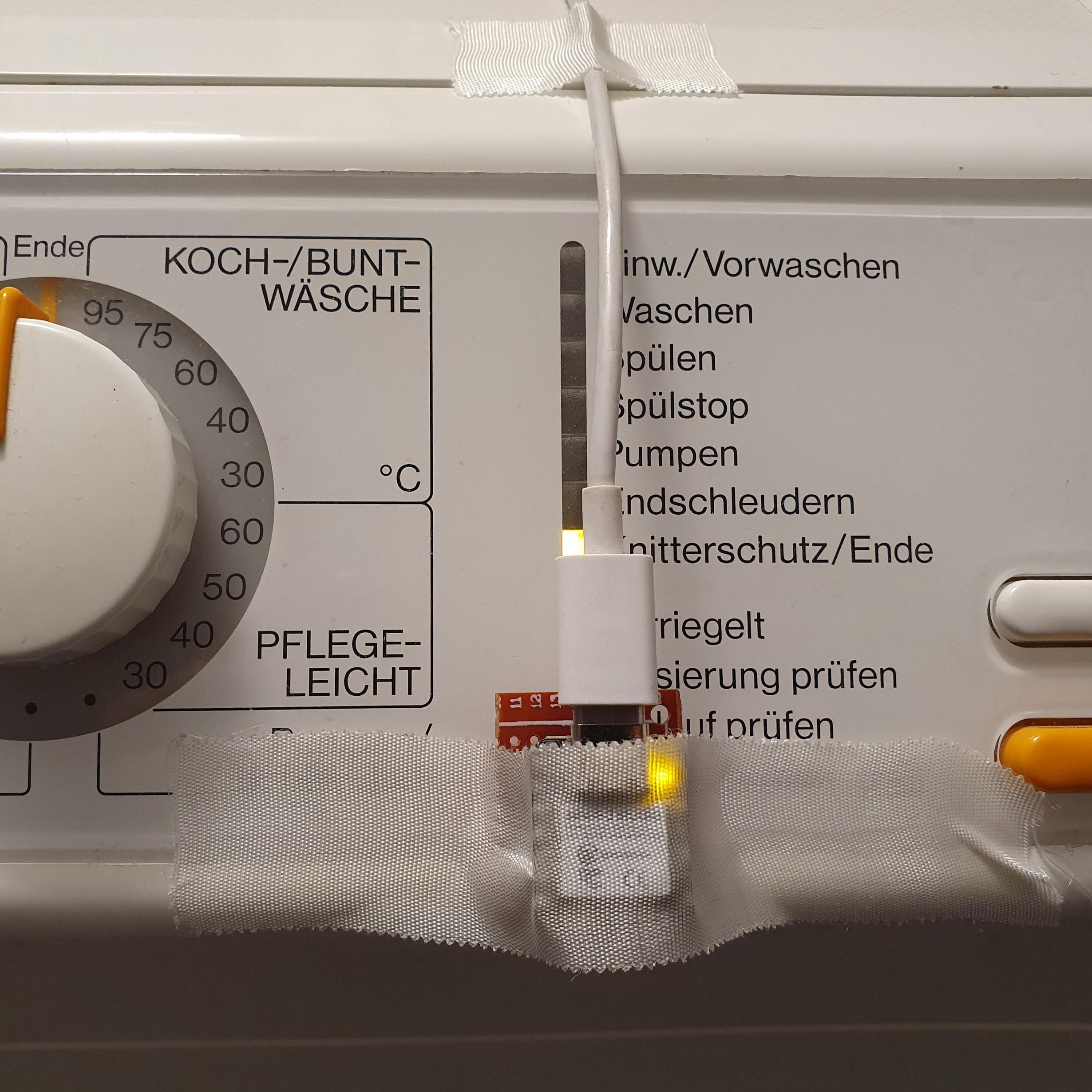 The infrared transceiver installed on the washing machine. (Credit: Severin)