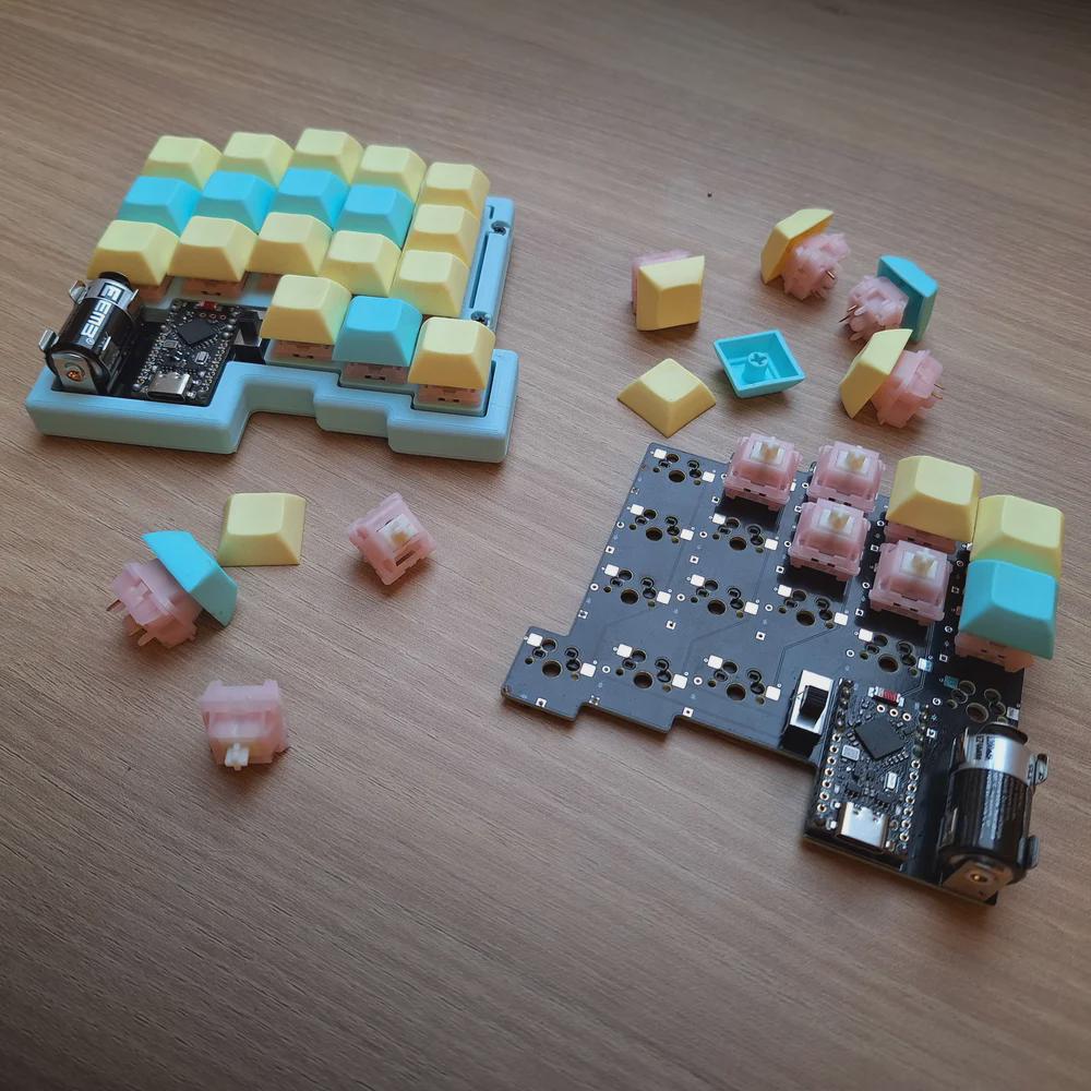 A 36-key, no-frills split keyboard whose PCBs fit in a 10 x 10 cm footprint.